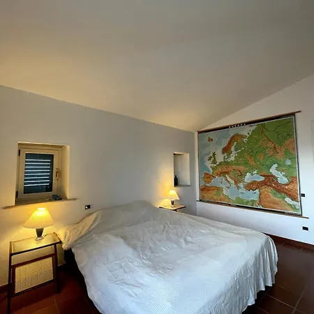 別荘 Stenhus I Cellino