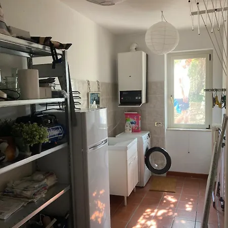 Stenhus I Cellino 度假居 *