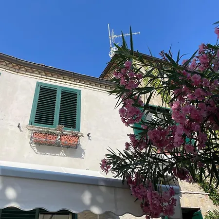 Stenhus I Cellino 度假居